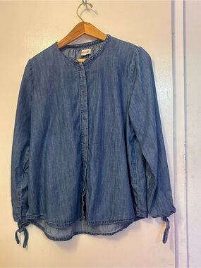 Madewell Denim-Look Button-Down Shirt in Light Blue